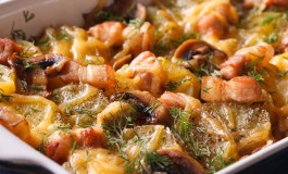 Teglia di calamari, patate e funghi al forno