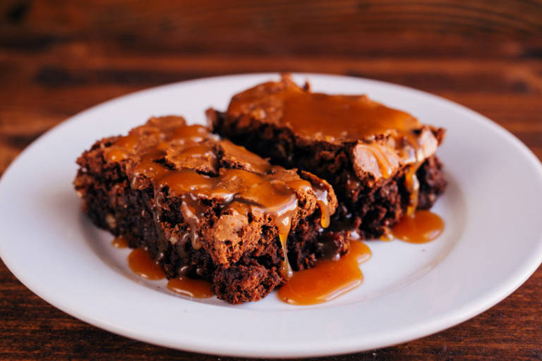 Ricetta Dei Brownie Al Caramello Salato E Cioccolato