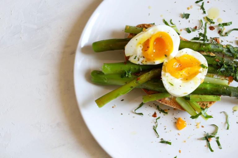 Come Cucinare Gli Asparagi Con Le Uova La Ricetta E Tutte Le Varianti