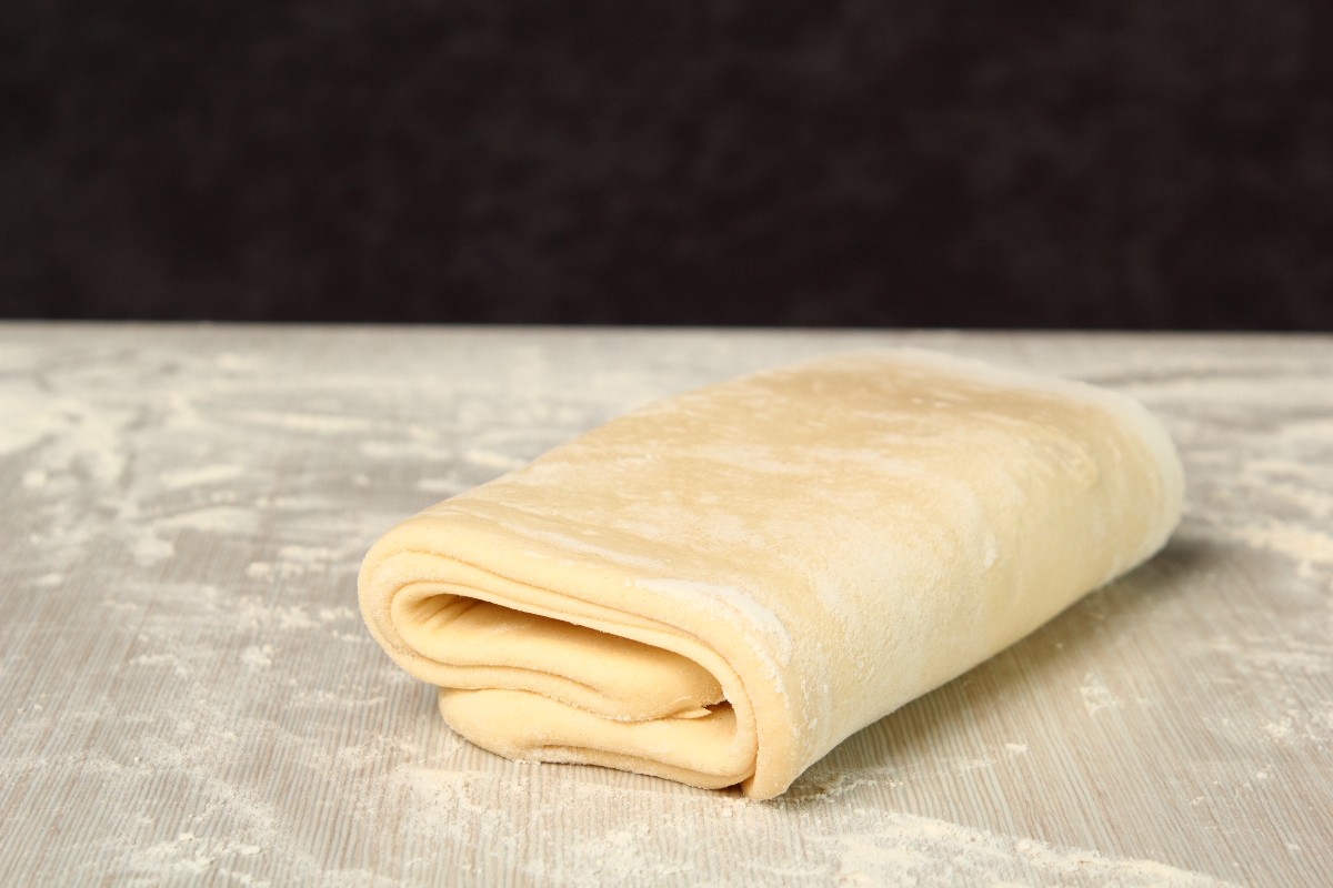 Pasta sfoglia piegata a tre fatta in casa