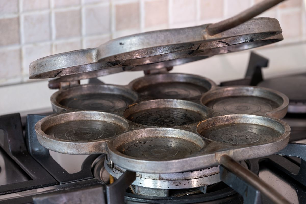 Tigelliera, stampo in acciaio per crescentine