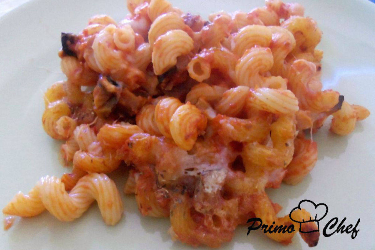Pasta con melanzane e scamorza