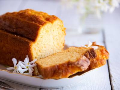 Come fare un plumcake allo yogurt sofficissimo? Semplice con la ricetta di Primo Chef