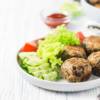 Polpette di lenticchie con cuore di scamorza