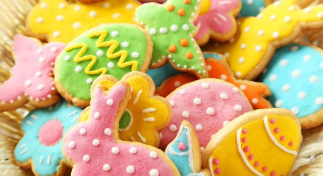 Biscotti di Pasqua decorati: buonissimi e semplici da fare con i più piccoli