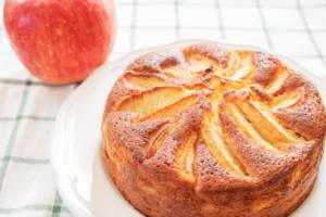 torta di mele e yogurt sofficissima