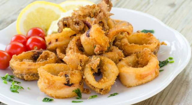 Calamari fritti: ricetta più sfiziosa non c&#8217;è!
