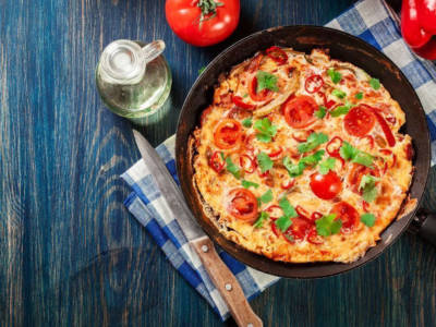 Frittata pomodori e basilico: wow, ne voglio un’altra fetta!