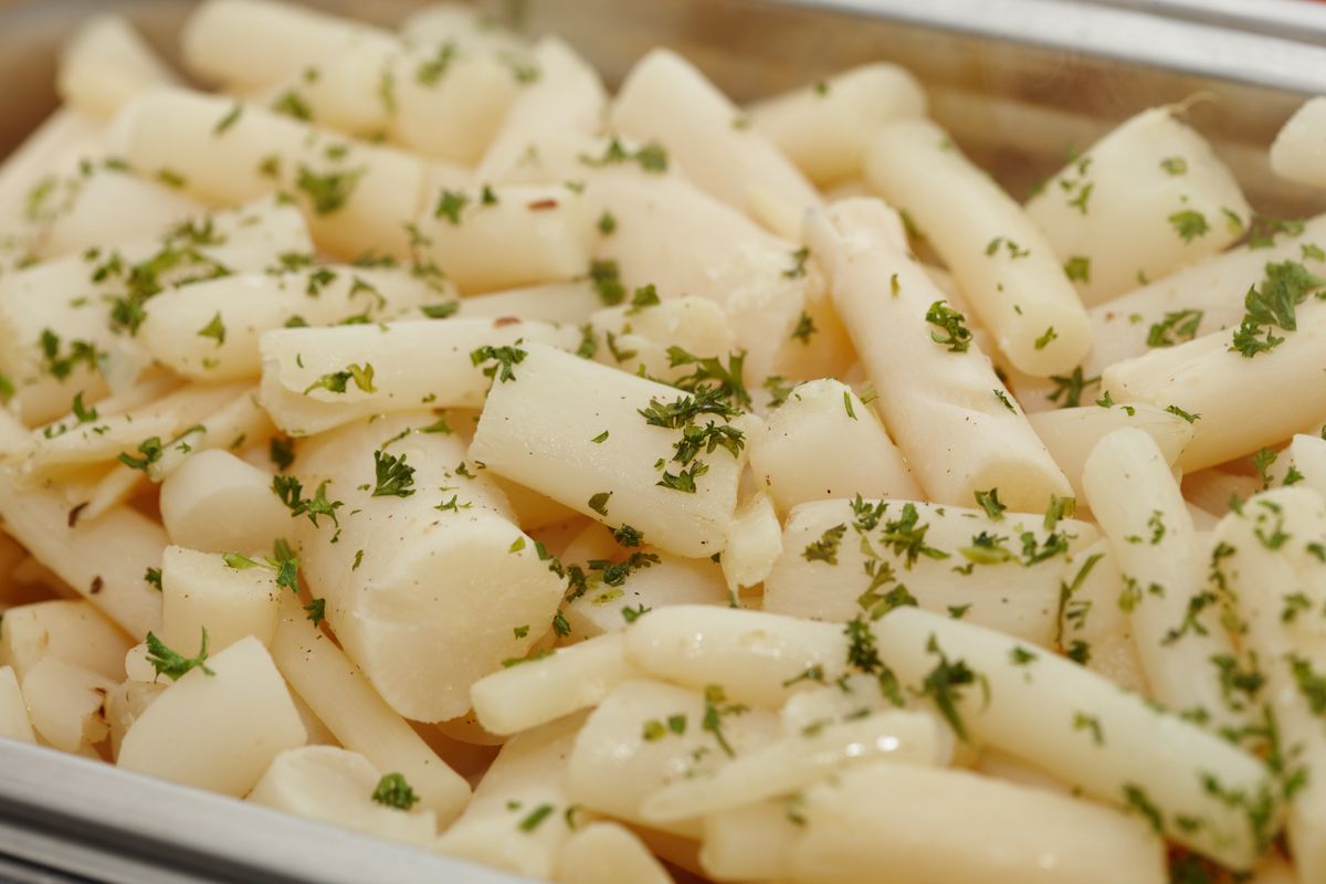 Scorzonera with parsley