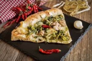 pizza ai friarielli