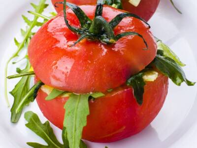 Pomodori ripieni di insalata