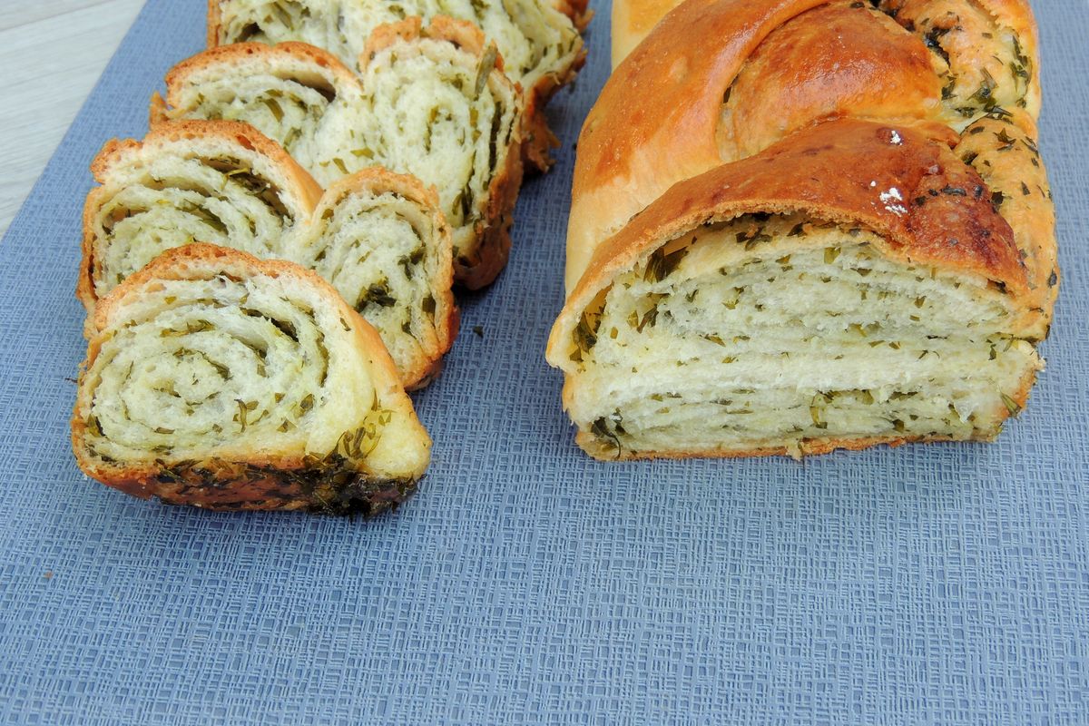 treccia di plumcake al pesto