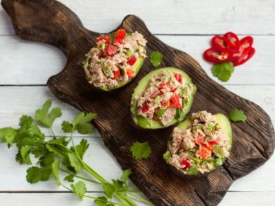 Insalata di tonno e avocado: deliziosa ed… esotica!