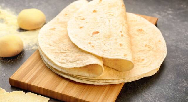 Tortillas di mais perfette per tacos, burritos e fajitas: ecco la ricetta