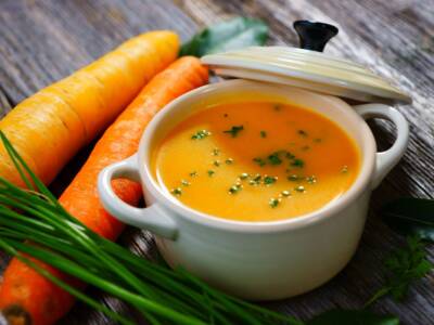 Zuppa di carote e lenticchie rosse allo zenzero