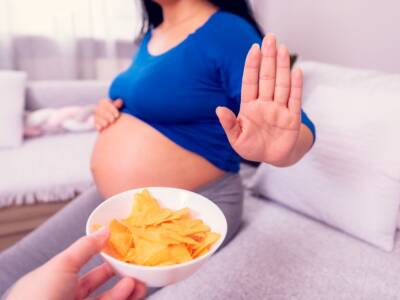 Quali sono i cibi da evitare in gravidanza? I consigli della nonna…