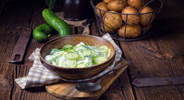 Zuppa fredda di cetrioli e patate: perfetta per l&#8217;estate