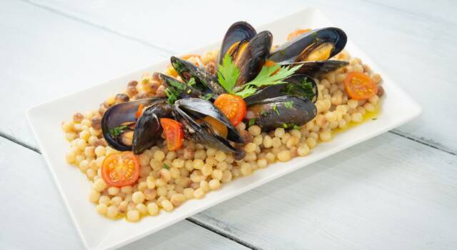 Fregola zucchine e cozze, un primo piatto semplice dalla Sardegna