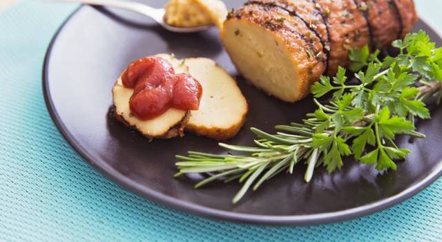Polpettone di tonno e patate: perfetto come secondo piatto