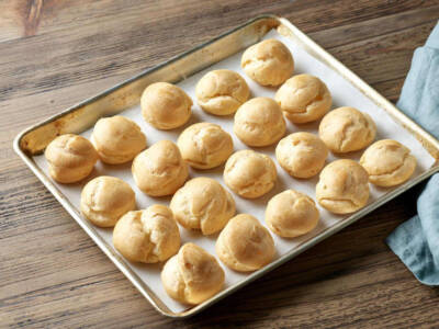 Facciamo la pasta choux (o pasta per bigné): la ricetta originale dai 1000 usi