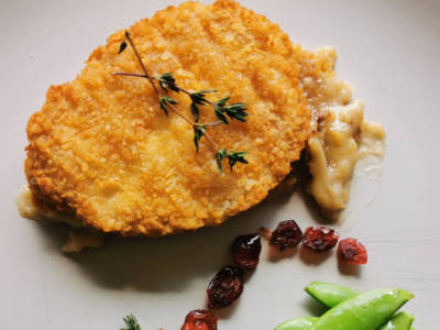 Cotolette di funghi impanati e fritti: ricetta per un secondo piatto diverso dal solito