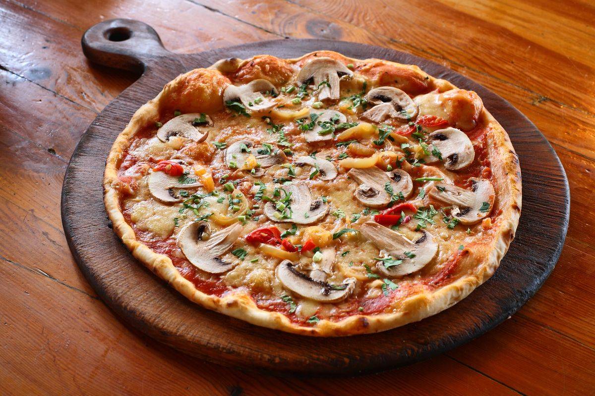 Pizza senza glutine ai funghi