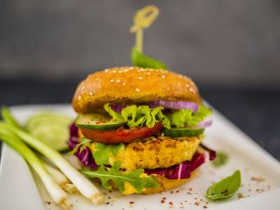 Burger di tofu e zucchine: un panino vegan e delizioso!