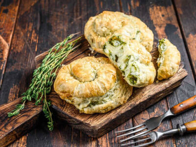 Ricetta del pan brioche salato agli spinaci: un rustico perfetto da portare in tavola