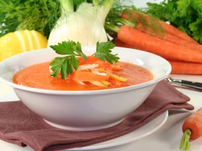 Minestra di carote e finocchi: la vellutata vegana e facile da fare!