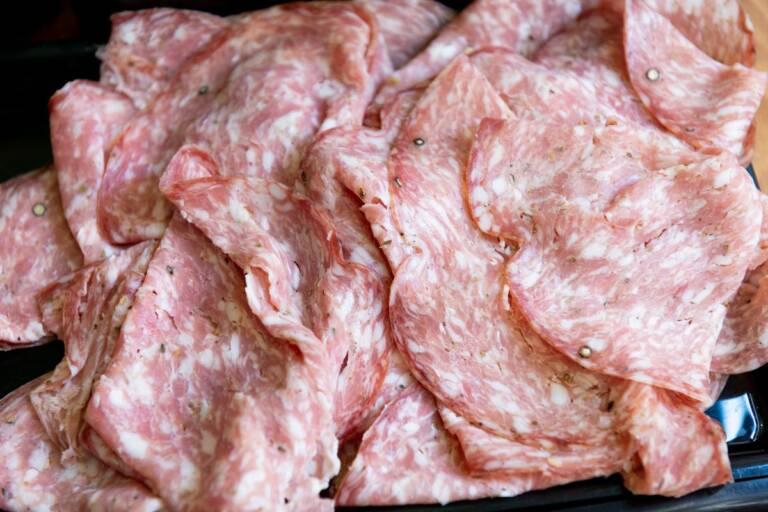 Finocchiona, il salame toscano della tradizione storia, usi e