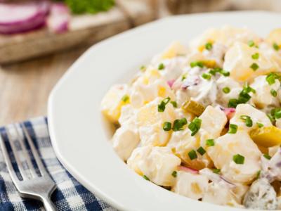 Insalata di patate alla tedesca: una ricetta tutta da scoprire