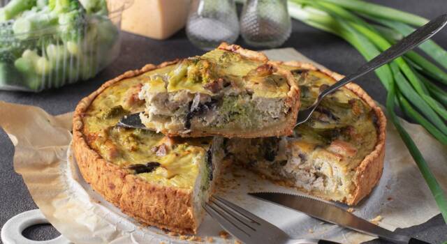 Quiche vegana ai carciofi e olive: la torta salata gustosa!