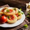 Pizzette di pasta sfoglia