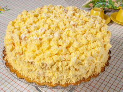 Torta mimosa senza glutine con ananas, la ricetta dal tocco esotico per l’8 marzo