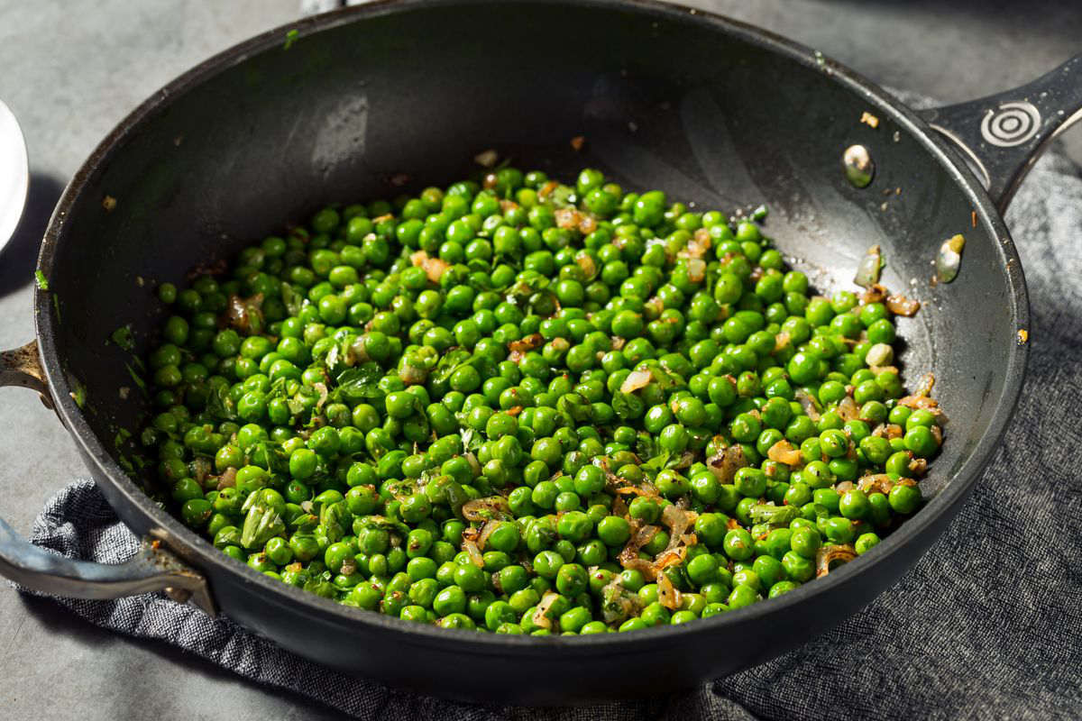 Pan-fried peas