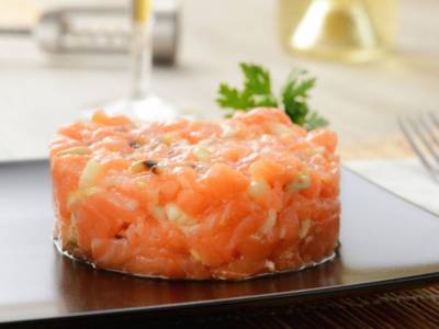 Come preparare una perfetta tartare di salmone: che delizia!