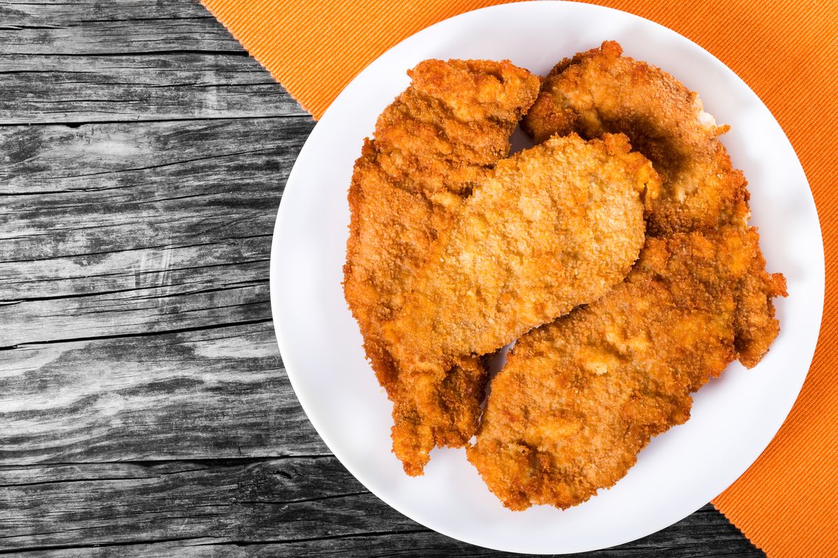 Pork breaded with corn flour