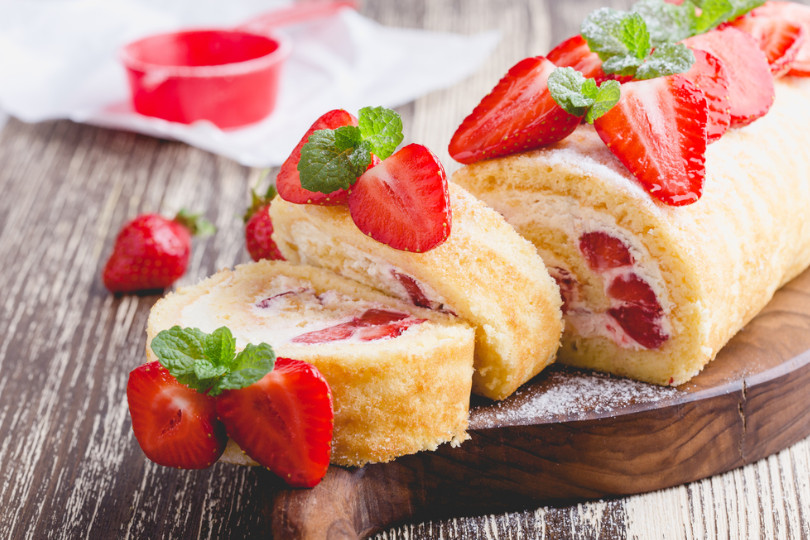 Rotolo panna e fragole