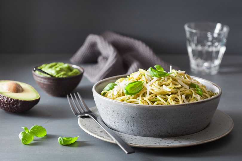 Carbonara con avocado