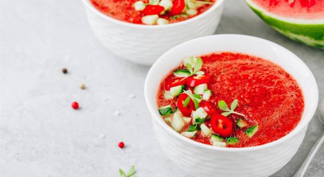 Gazpacho di anguria: riuscite a immaginare una ricetta più estiva (e facile) di questa?