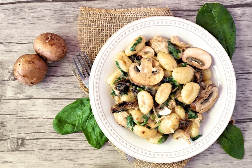 Gnocchi con funghi