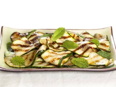 Le zucchine in carpione alla piemontese sono una vera delizia