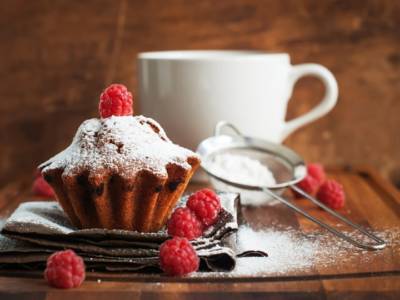 Muffin ai frutti rossi disidratati: buonissimi dolcetti per la colazione!