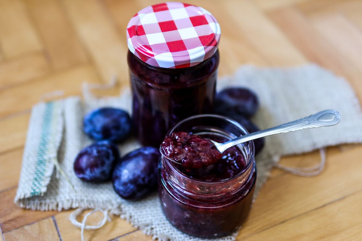 Marmellata di prugne senza zucchero