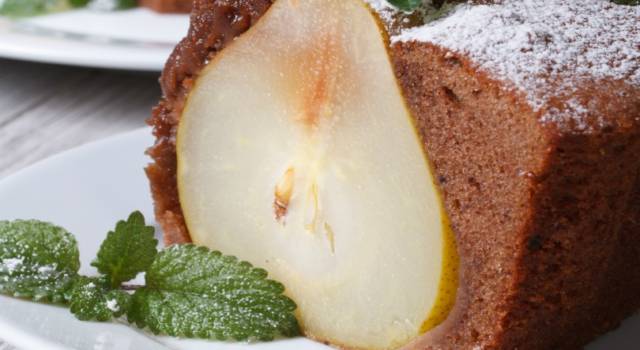Plumcake con pere intere e cioccolato: una deliziosa pausa dolce!