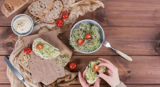 Bruschette Vegane Con Hummus Ricetta Vegana Facile E Veloce