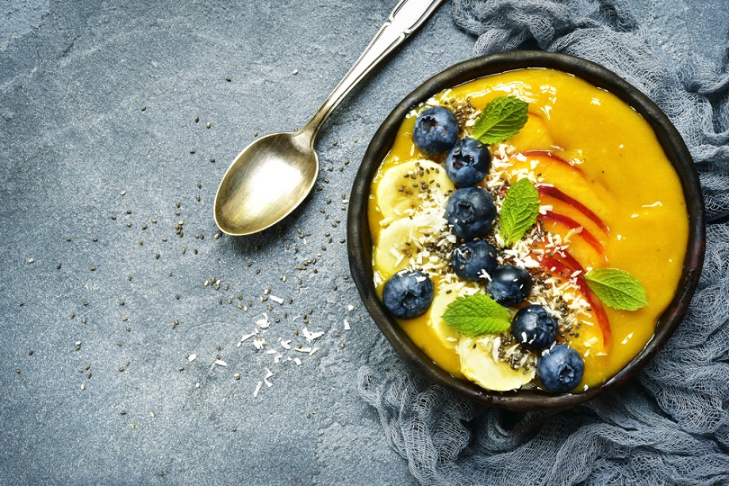 Acai bowl con frutta