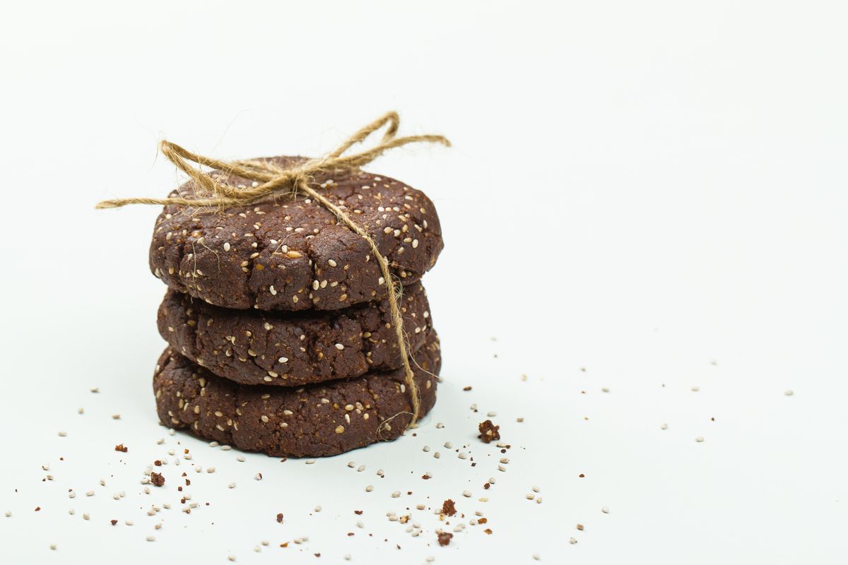 Biscotti al cioccolato con semi di chia