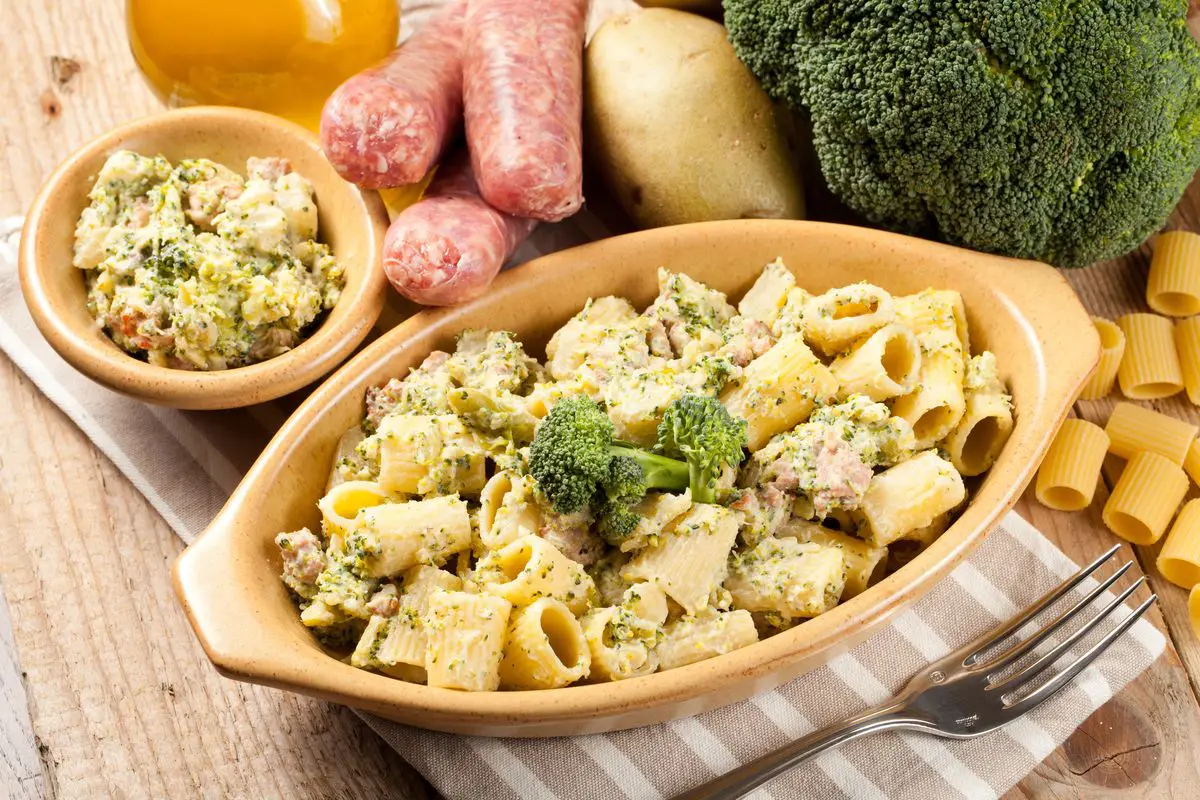 Pasta Con Broccoli E Salsiccia La Ricetta Del Primo Piatto