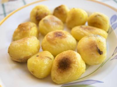 Come cucinare le patate al microonde in pochi minuti: ecco tutti i segreti!
